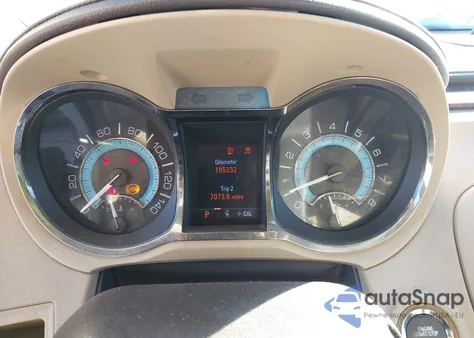 2010 Buick Lacrosse Cxs z USA, uszkodzony, nr VIN 1G4GE5EV6AF298422